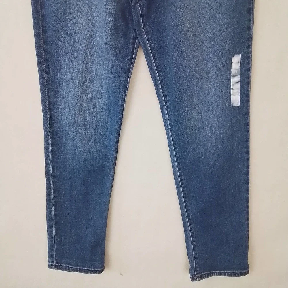 OshKosh Girlfriend Jeans‎ Size 14 in Medium Wash Denim